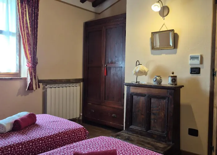 Corboli Visillo アパート Cecanibbi